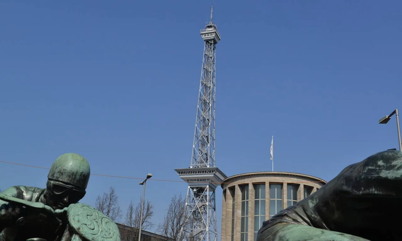 Berliner Funkturm – Pionier der Fernsehgeschichte