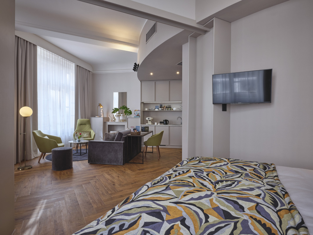 hotel-alexander-plaza-berlin-suite-1