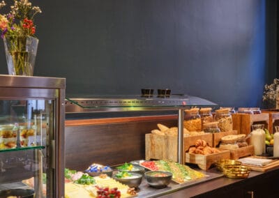 nahaufnahme-buffet-vitrine