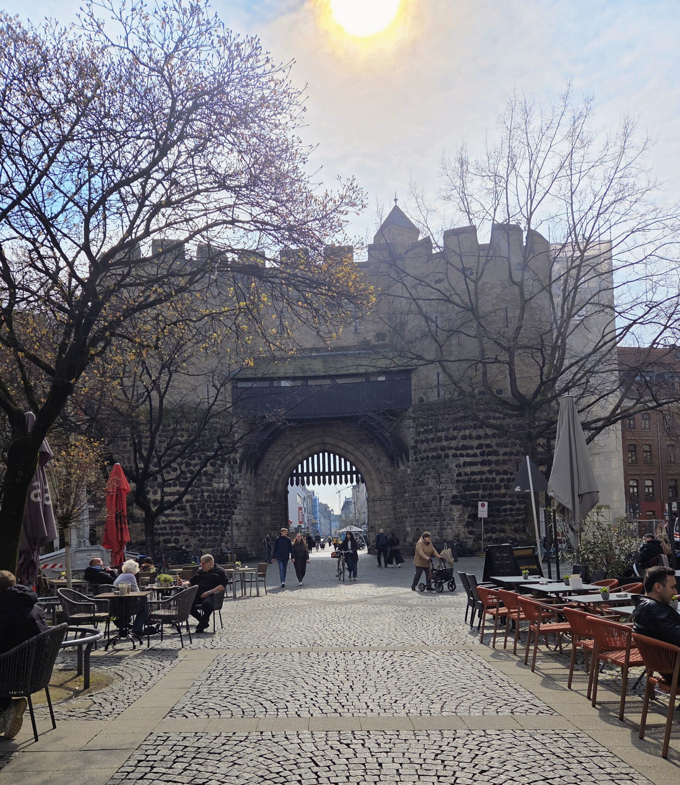 20260320_Eigelsteintor im Frühling_Köln Eigelsteintor in Köln