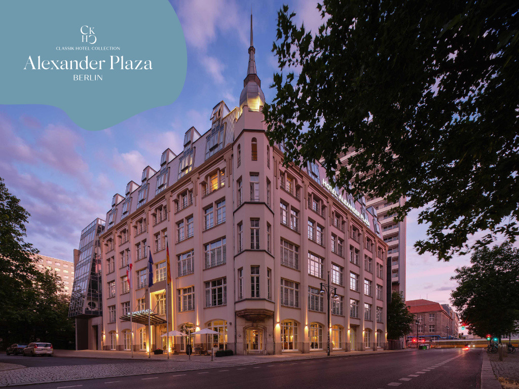 Außenansicht bei Abend vom Classik Hotel Alexander Plaza