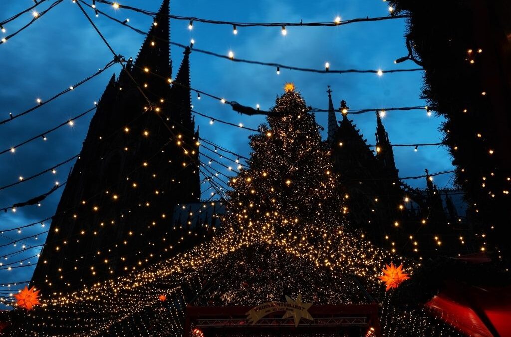 Weihnachtsfeiertage in Köln mit Familie oder Freunden verbringen